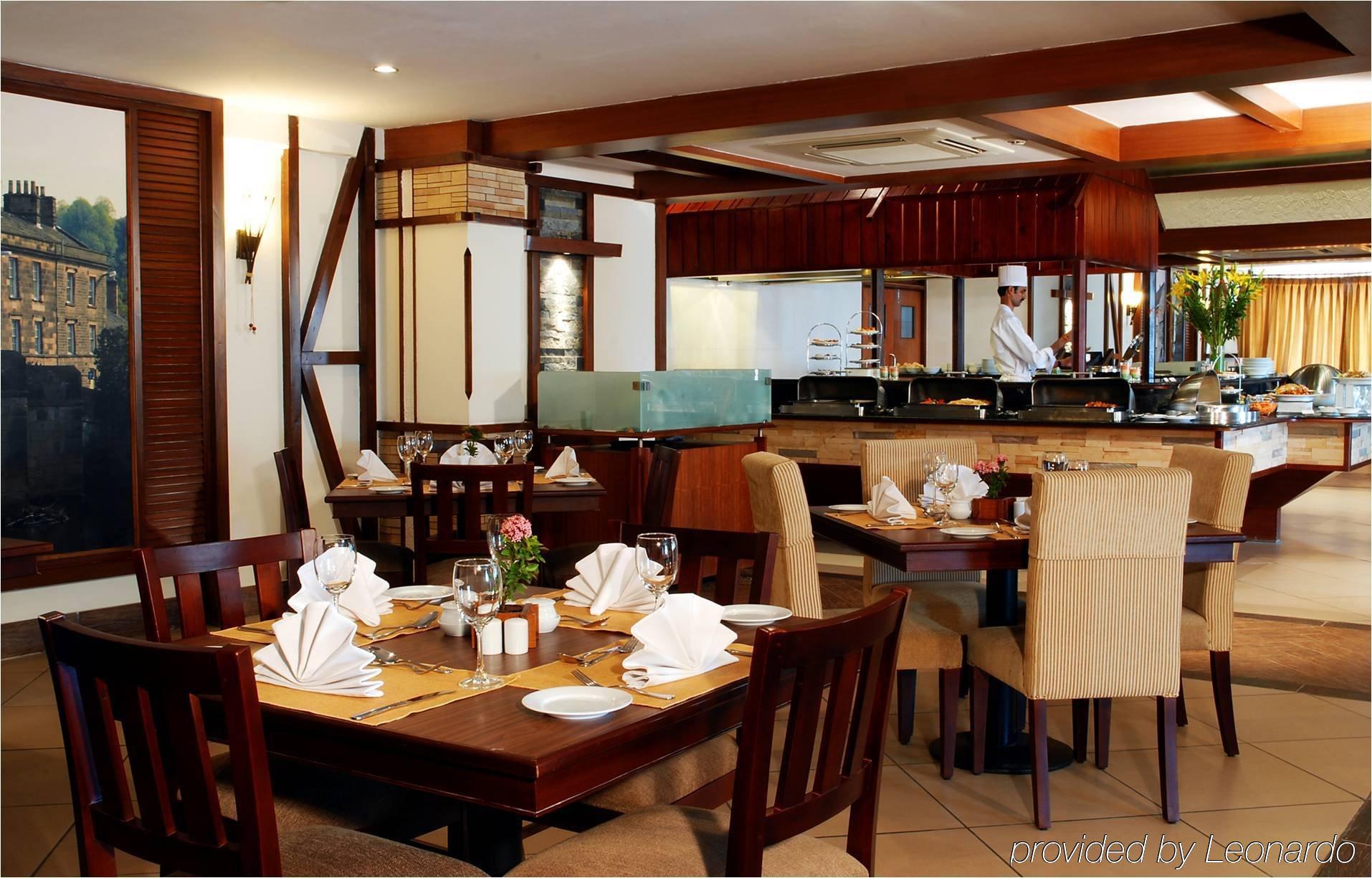E- Inn A Luxury Business Hotel Bangalore Restaurant photo